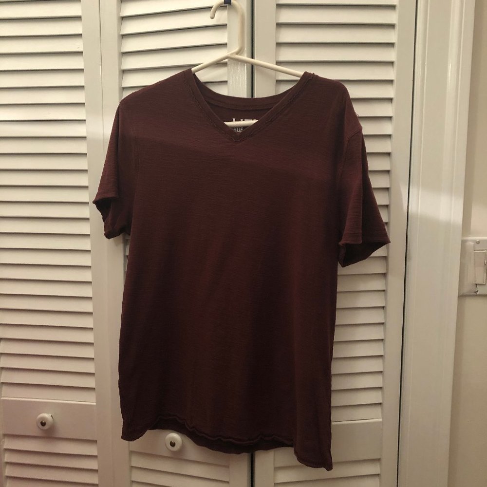 Helix women maroon burgundy short sleeves TS, L